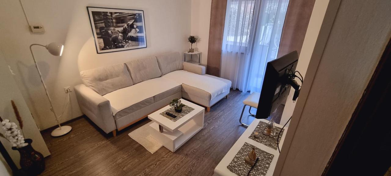Apartment Evergreen 普拉 外观 照片